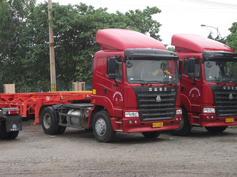 大连港拖车报关服务 华奥供应链一手拖车报关行