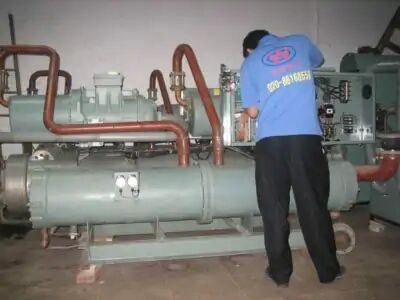 北京废旧冷水机组回收当时报价收购冷冻机组网
