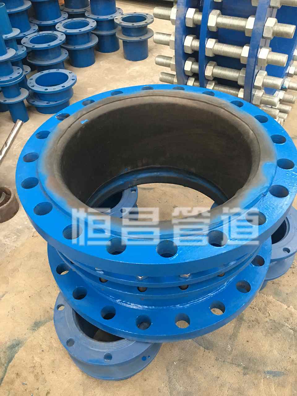 四川法兰式限位伸缩节用在哪里满足客户的需求