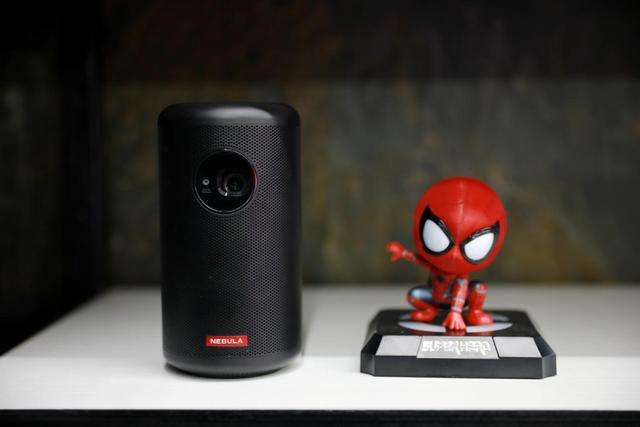 腾讯极光售后电话 腾讯极光投影仪维修网点 腾讯极光开机红屏 暗屏