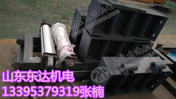 QDZM6气动挡车门 矿用挡车门厂家