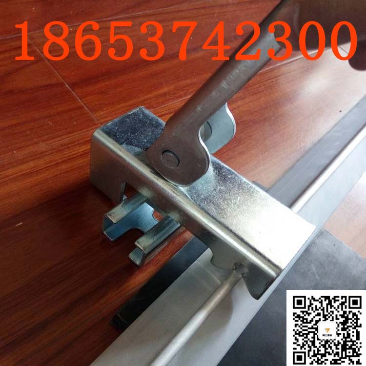 国龙牌防溢裙板夹持器 碳钢304不锈钢夹持器角铝规格齐全