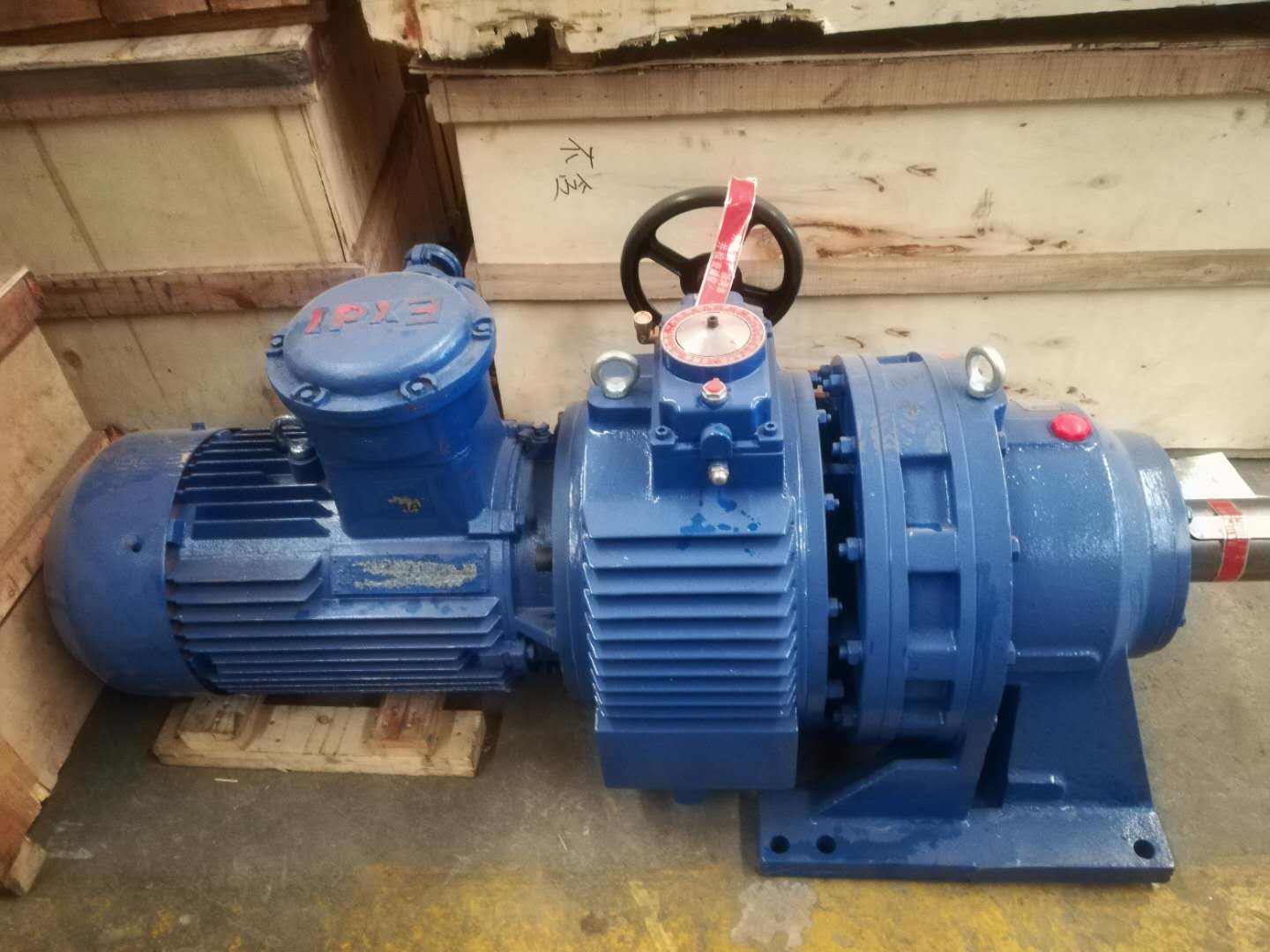 ​带式给煤机减速机总成 7.5kw 给煤机驱动装置
