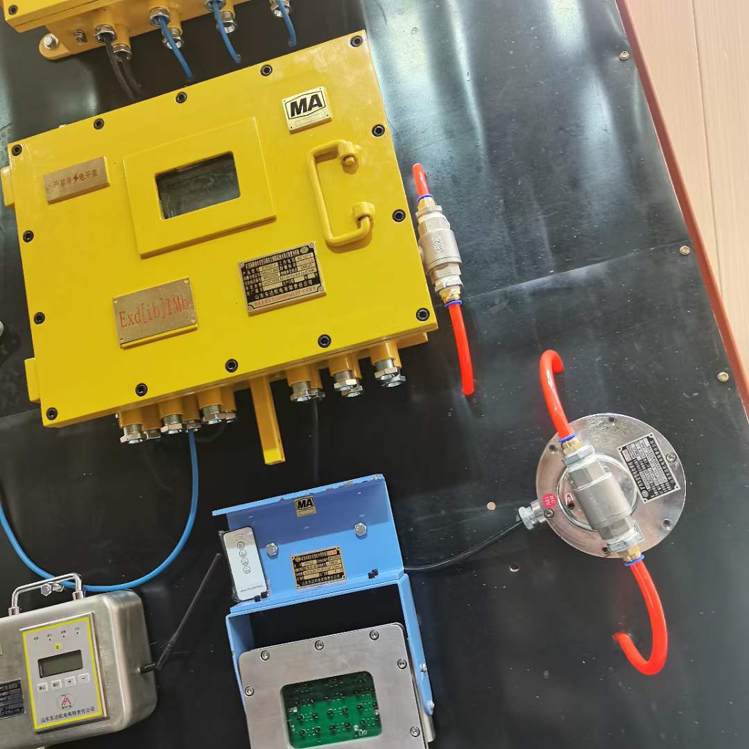 ZCYS127-Z尘源跟踪装置主控箱 矿用遥控发射器 FYF40B